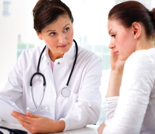 dochodok, vek, doktor, wallmark, precitaj.online, printovemedia, sarmantna zena, zdravie, straroba, starnutie, vitalita, vitalnost
